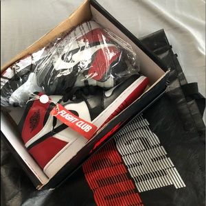 JORDAN 1 retro black toe 🚗